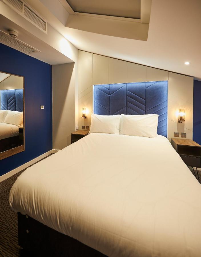 Loft Suite with Balcony,971726740:JPEG